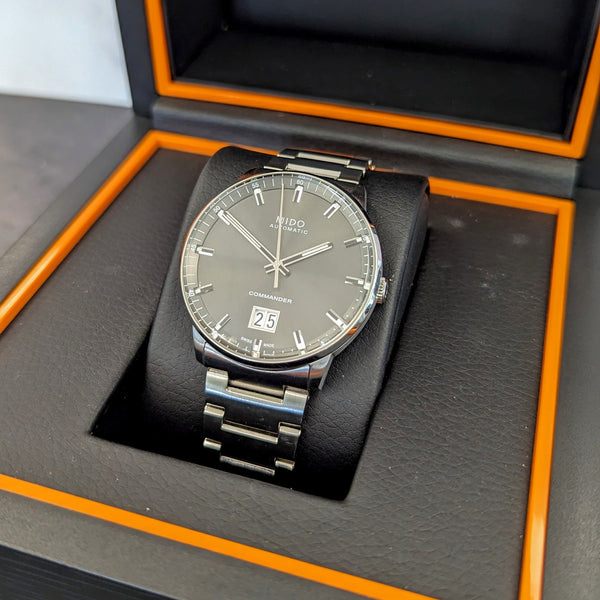 Mido Commander Big Date Automatic Watch M021.626 42mm Caliber 80