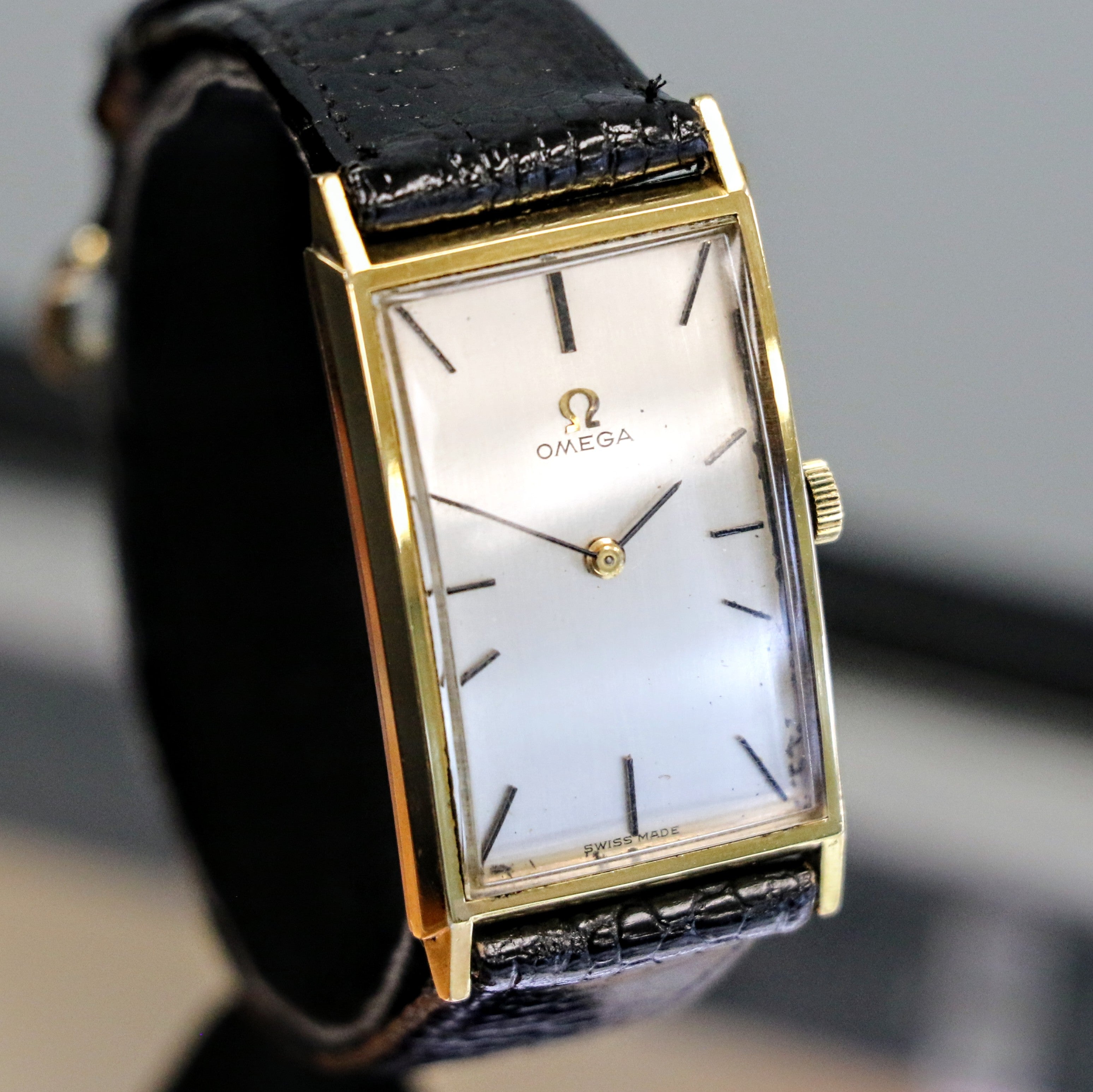 1965 OMEGA Jumbo Tank Wristwatch Swiss Made 17 Jewels