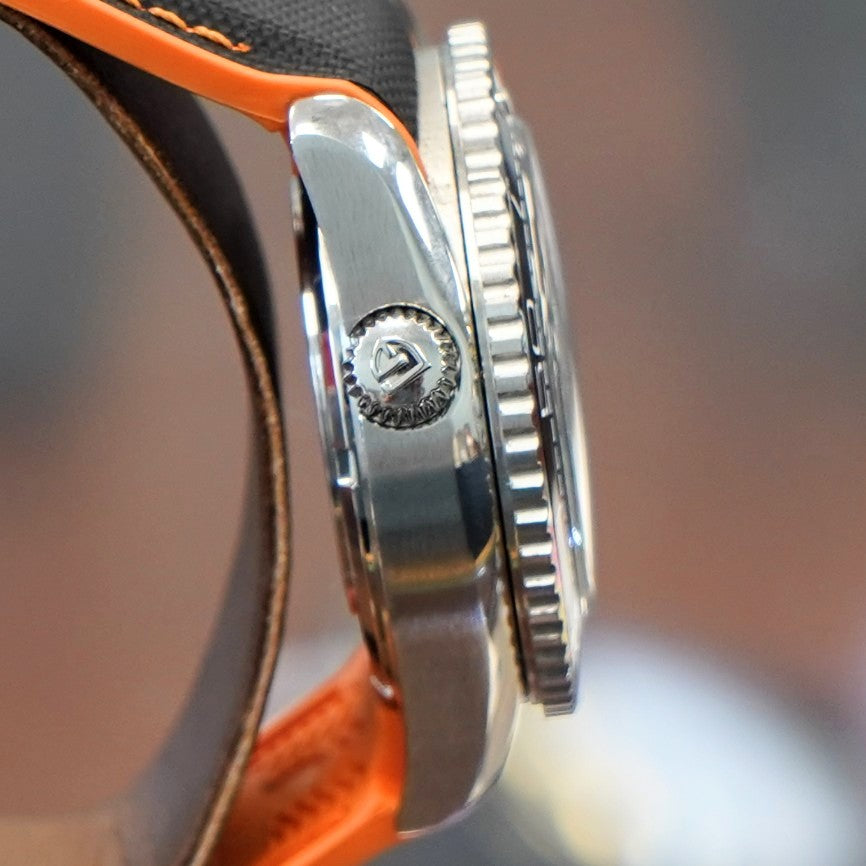 Pagani Design 1667 Herenmode Automatisch Duikhorloge NH35 Beweging Roterende Keramische Bezel Waterdicht Nylon Rubber Business Sport Zelfopwindend Horloge, Zwart/Oranje-roestvrij staal, armband Pagani Design 1667 Herenmode Automatisch Duikhorloge NH35 Beweging Roterende Keramische Bezel Waterdicht Nylon Rubber Business Sport Zelfopwindend Horloge, Zwart/Oranje-roestvrij staal, armband