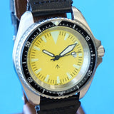 NOS! British Military Style Diver Watch Date Indicator Quartz Wristwatch Yellow Dial 42mm