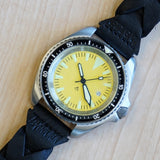 NOS! British Military Style Diver Watch Date Indicator Quartz Wristwatch Yellow Dial 42mm