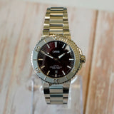 Oris Aquis Date Relief Automatic Divers Watch 41.5mm ALL S.S.  - 01 733 7766 4158 - Cherry Red Dial - Box & Papers