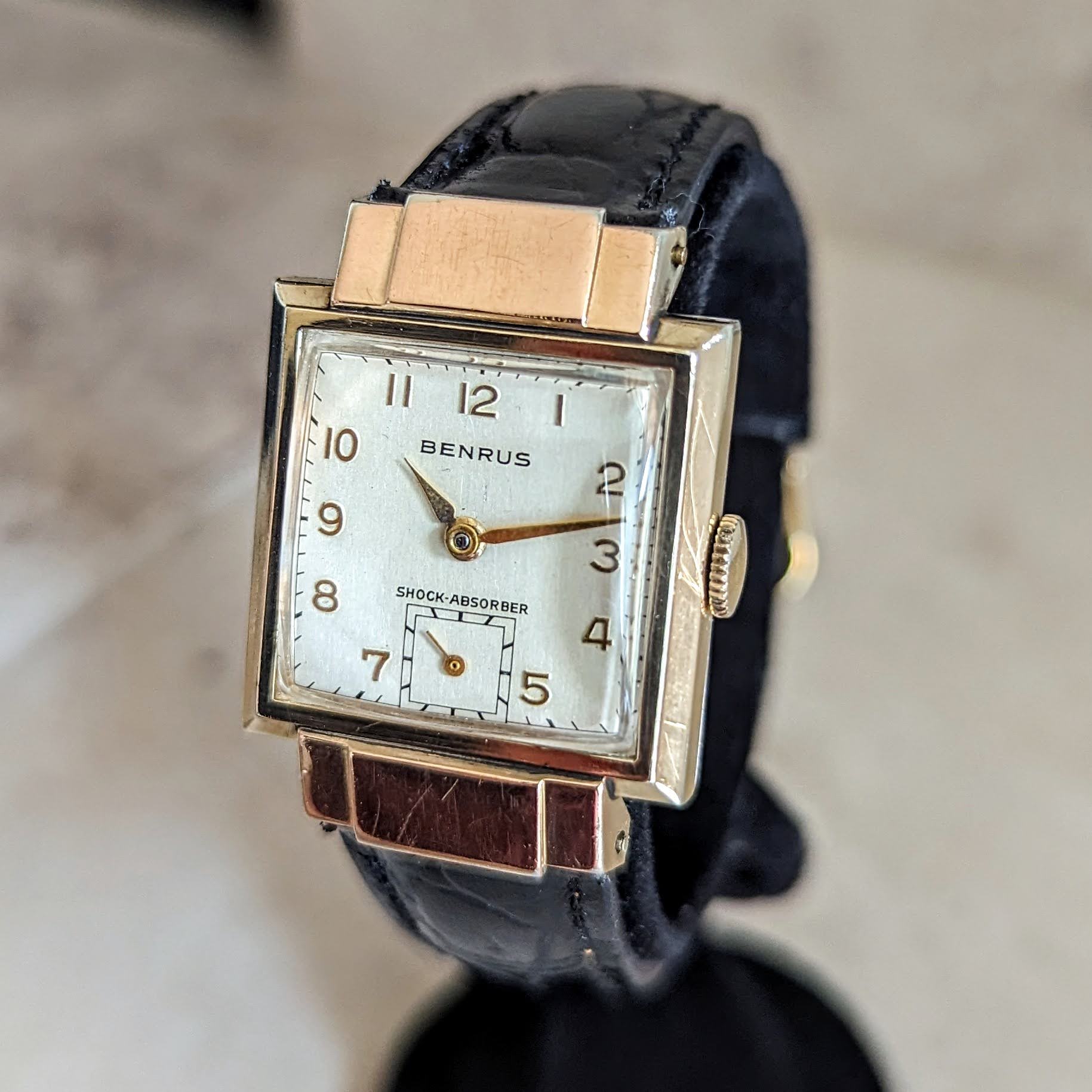1940s BENRUS Shockabsorber Watch Model AR 1 17 Jewels Swiss Made Wristwatch