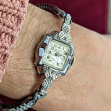 Vintage BENRUS Ladies Watch 21 Jewels Modele BMA40 Swiss Made Wristwatch Fancy Case