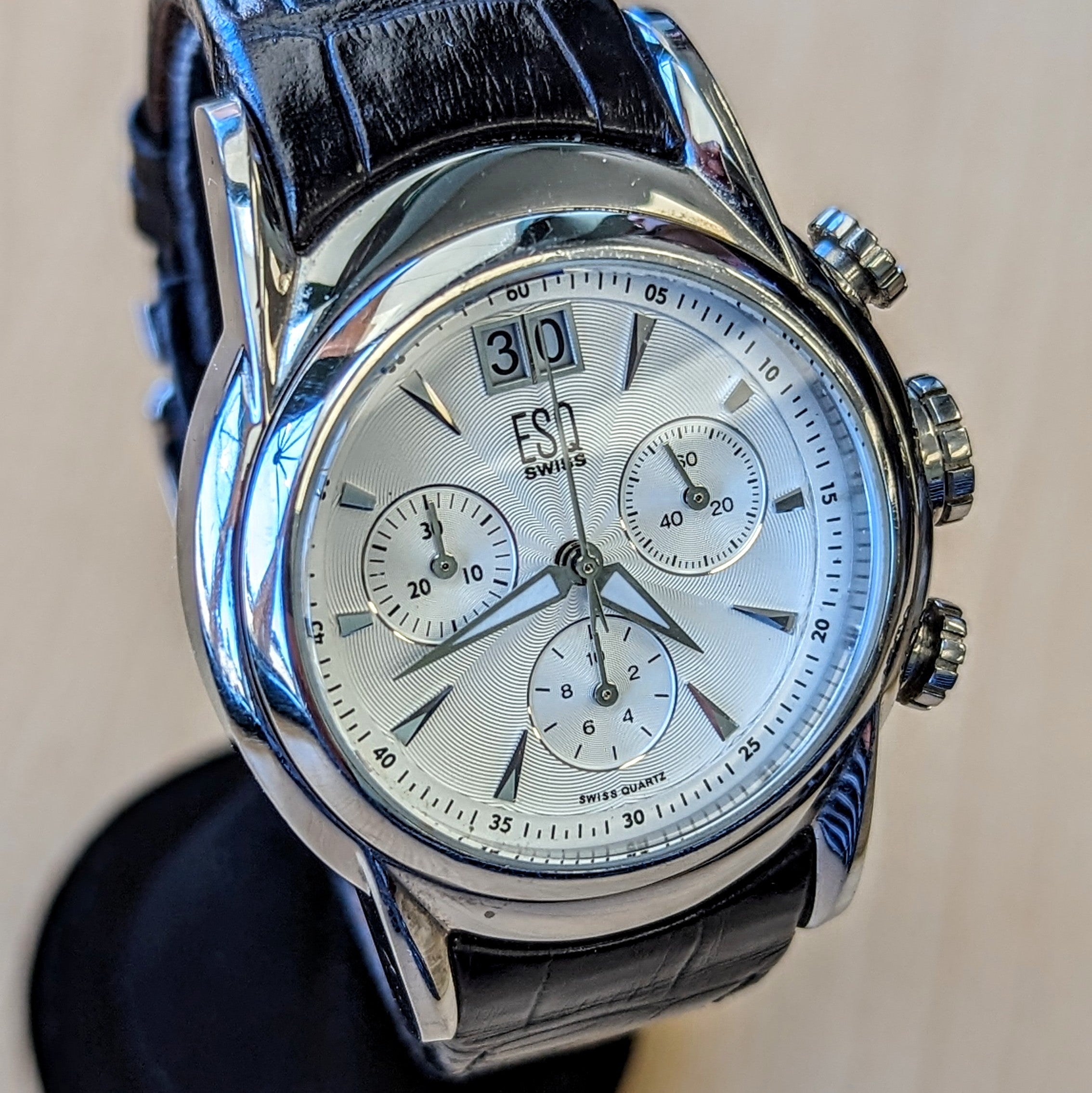 ESQ Swiss Chronograph Watch Date Indicator E5290 Quartz