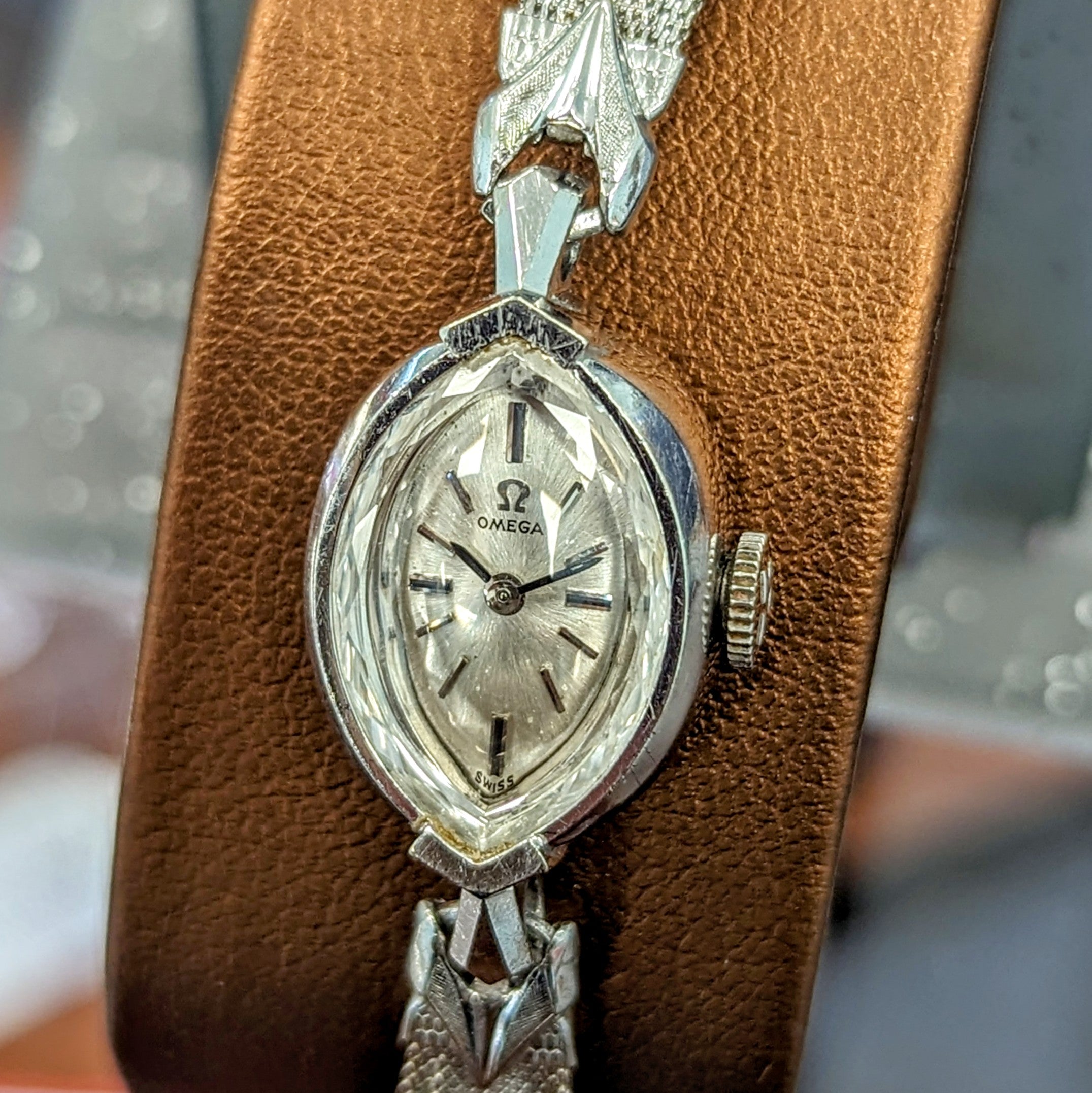 1962 OMEGA Ladies Cocktail Wristwatch 14K White GOLD Ref. A5692 Cal. 483 Vintage Watch 1962 OMEGA Ladies Cocktail Wristwatch 14K White GOLD Ref. A5692 Cal. 483 Vintage Watch