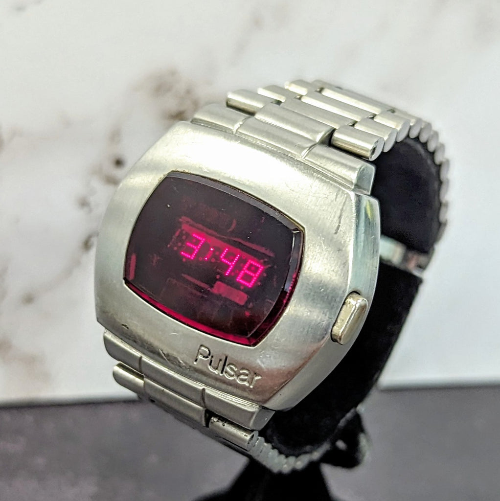 Vintage Pulsar P2 Digital LED Watch 1970s Stainless Steel Collectible ...