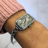 1932 ELGIN Art Deco Ladies Watch Grade 484 Black & Green Enamel Tank Case 15J