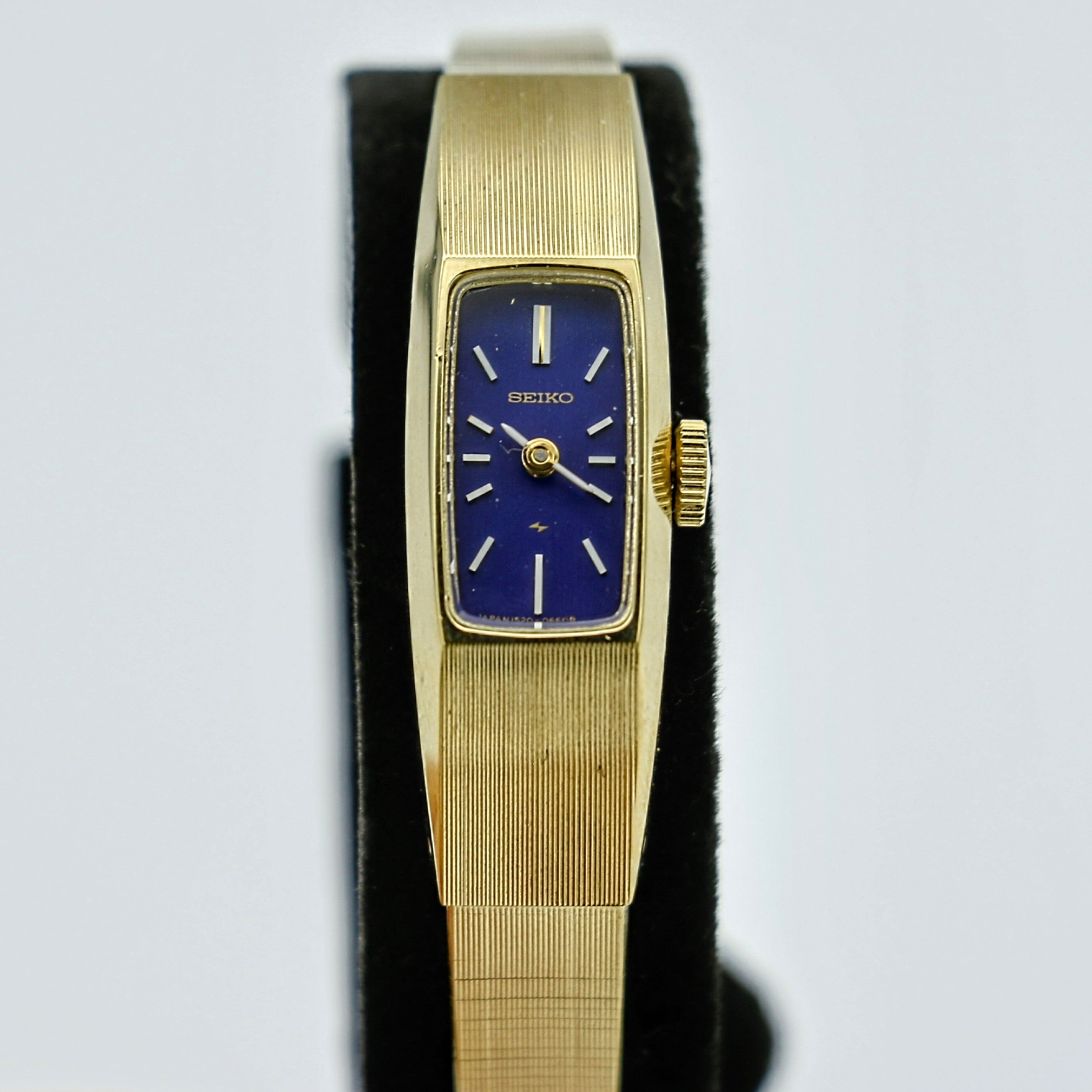 1973 SEIKO Ladies Watch Ref. 1520-3570 Rectangle Tank Case Wristwatch 1973 SEIKO Ladies Watch Ref. 1520-3570 Rectangle Tank Case Wristwatch